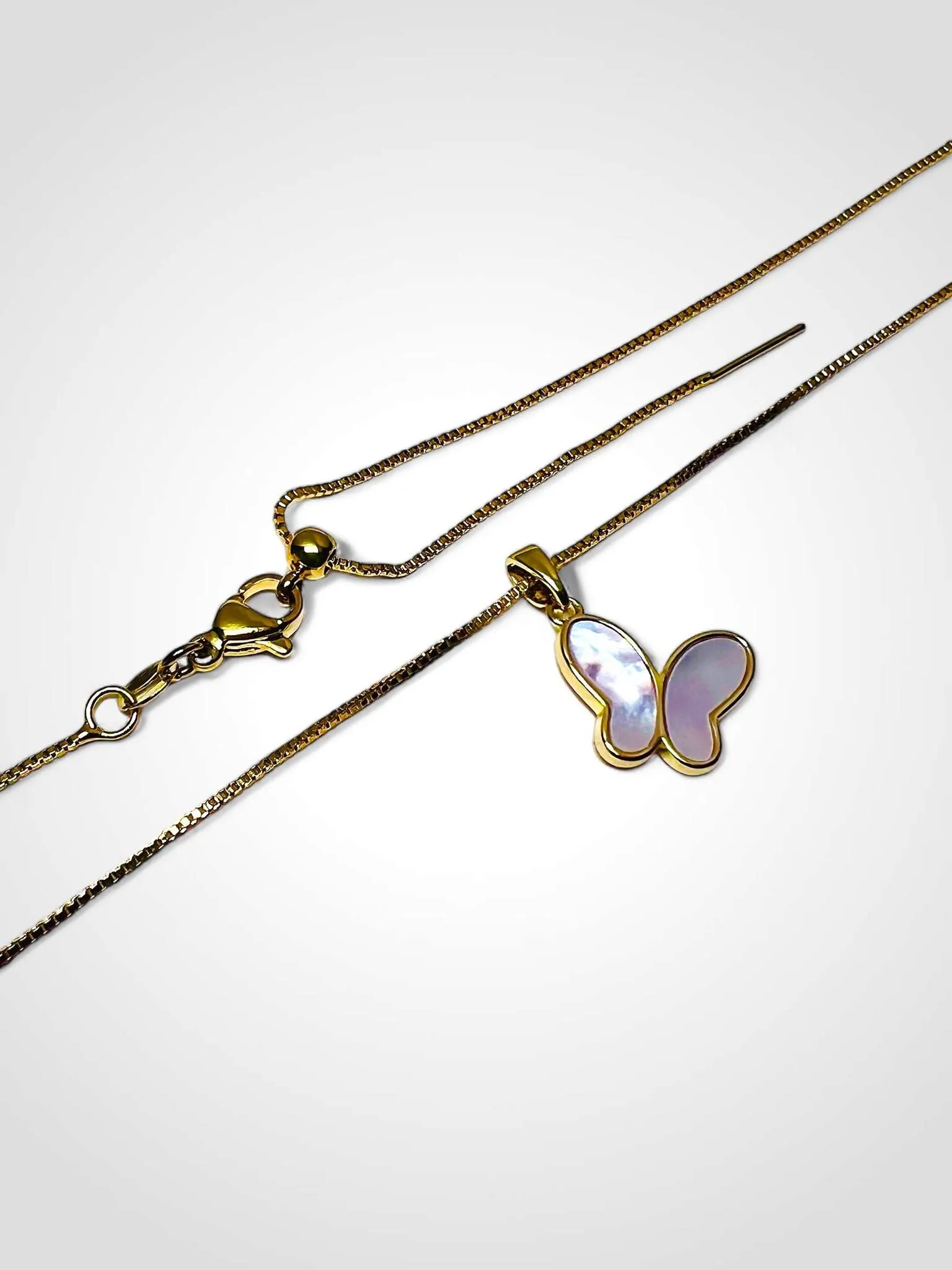 Metamorphosis Pearl Necklace
