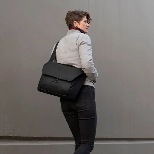Peak Design Everyday Messenger 13L v2 (預訂貨品，2月25日送出)
