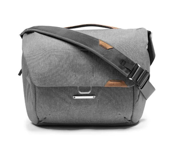Peak Design Everyday Messenger 13L v2 (預訂貨品，2月25日送出)
